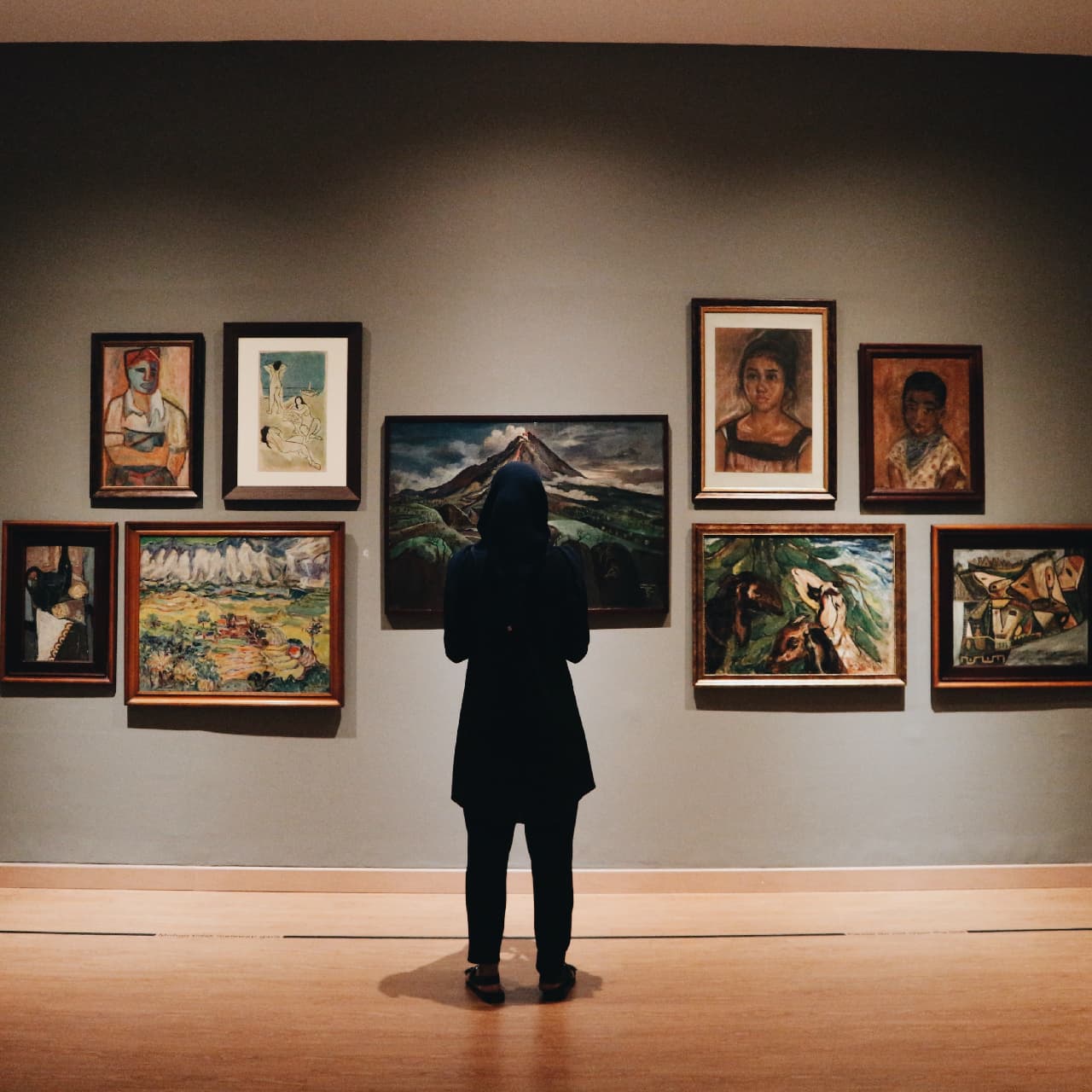 Artloni exhibition gallery